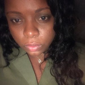 Meet your Posher, Tiffany